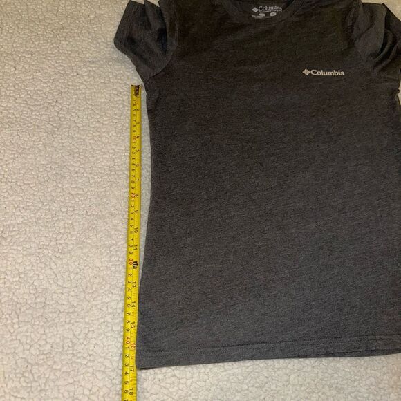 Columbia Men’s Charcoal Gray Graphic Short Sleeve Tee Small EUC - Picture 8 of 10
